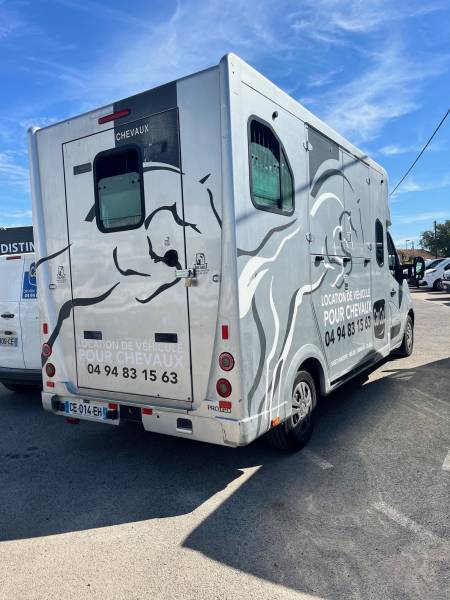 location vl chevaux a puget sur argens