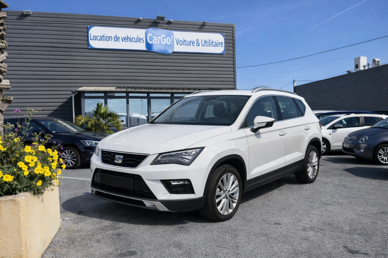Louer avec cargo location une voiture économique pour une semaine avec assurance incluse proche de Saint Raphaël